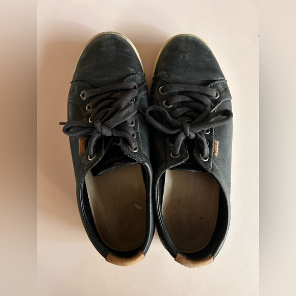 Ecco soft sneakers in black - women’s - Picture 2 of 6